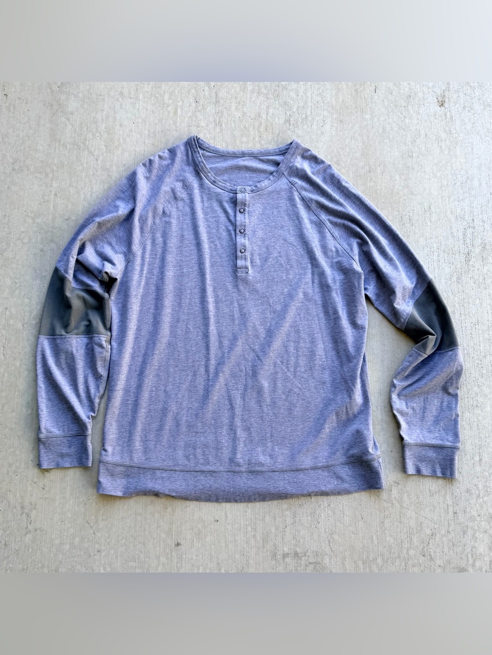 Lululemon Synth Long Sleeve Henley Shirt Men Size XL Gray Stretch